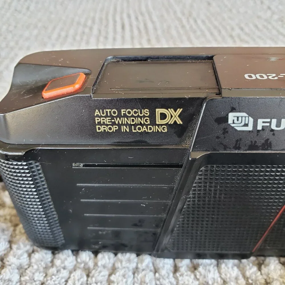Fuji DL-200 35mm camera